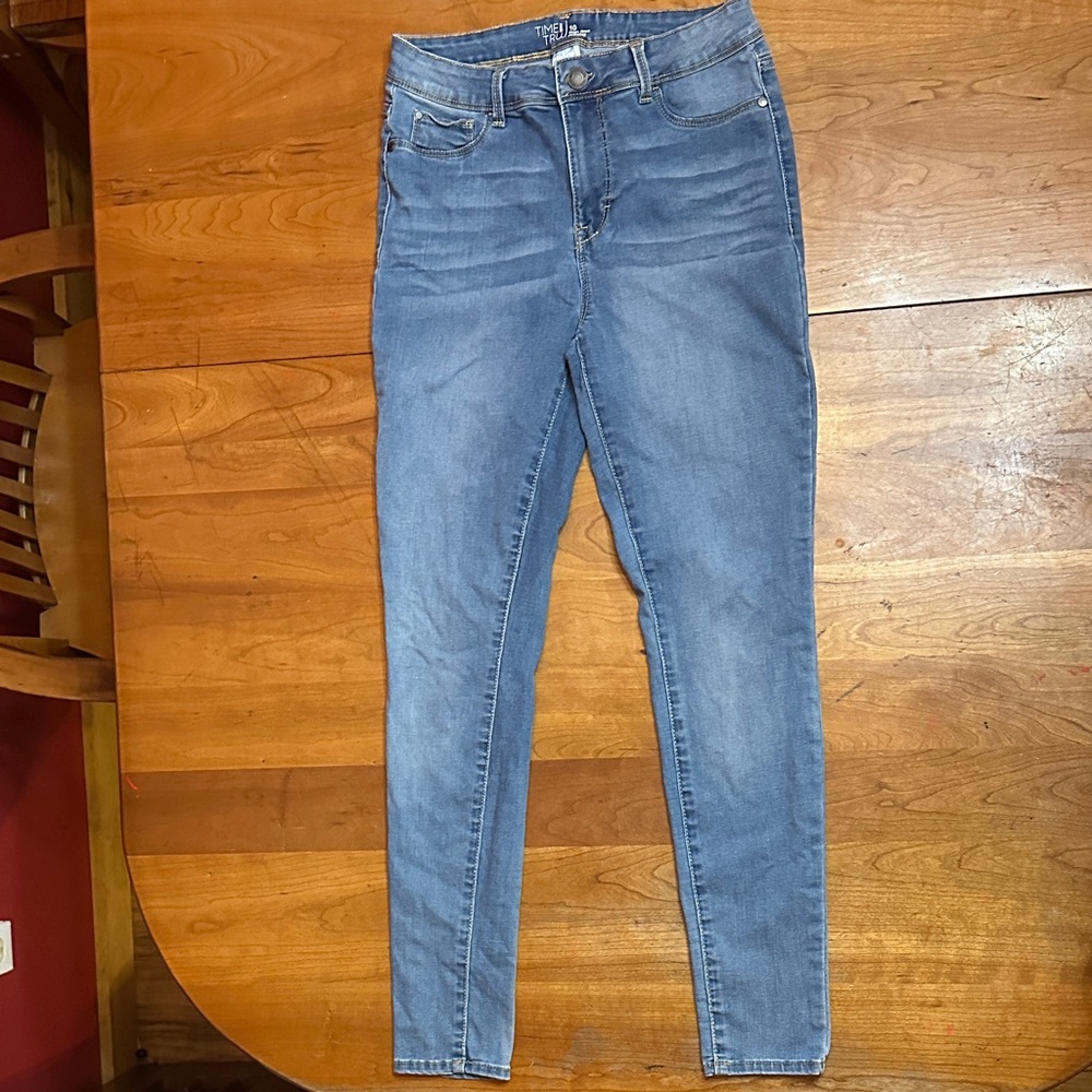 Women's time and true high-rise jagging’s size 10
